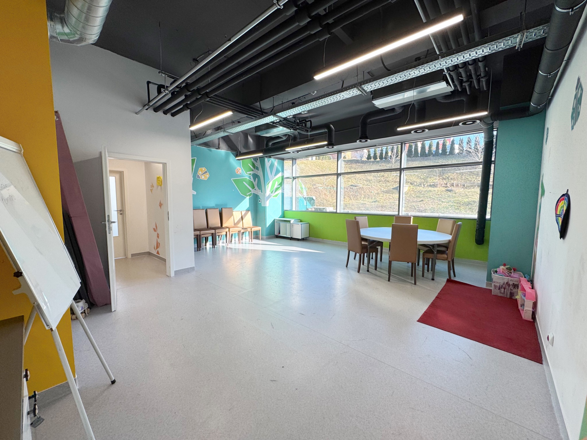 Sala 3 pentru întâlniri de echipă și cursuri la Novis Plaza Cluj-Napoca